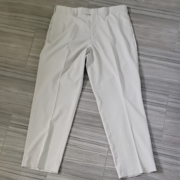 PGA Tour Other - PGA Tour White Dress Pants Flat Front Straight Leg